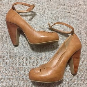 Zigi Soho Retro Mary Jane 4” Heels